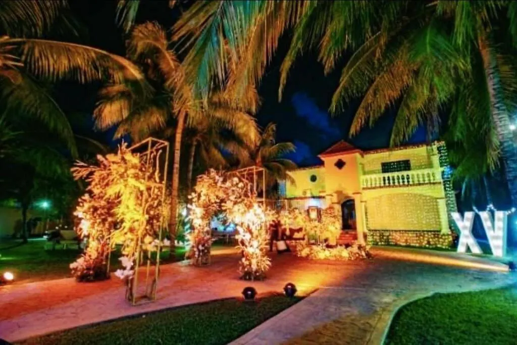 La Hacienda De La Luna Del Mar - 1 Cancun Mexico